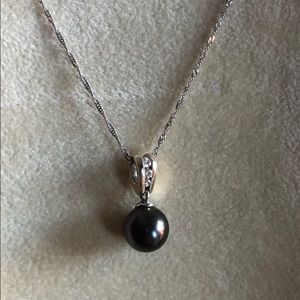Tahitian Pearl and Diamond Necklace